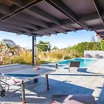 Easy Clés- Jacuzzi&Pool with a panoramic view